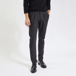 Pantalon Chevron à Plis