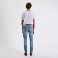 Jean Straight En Coton Et Polyester Recyclés Water 15 Jean Straight En Coton Et Polyester Recyclés Water -Magasin De Vêtements De Mode 1003216 9980 V3