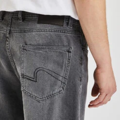 Jean Loose En Coton Recyclé 12 Jean Loose En Coton Recyclé -Magasin De Vêtements De Mode 1003246 18416 V4