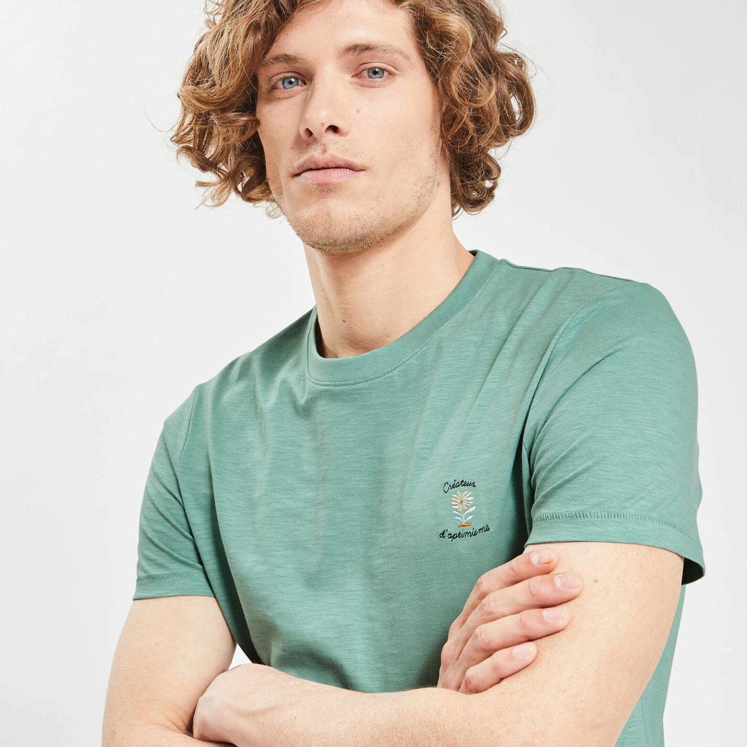 Tee Shirt Matière Flammée Brodé 3 Tee Shirt Matière Flammée Brodé – Image 3