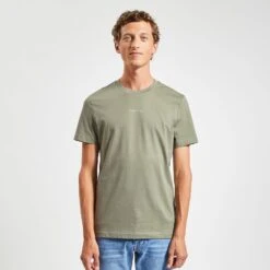 Tee Shirt Mot Reliéfé