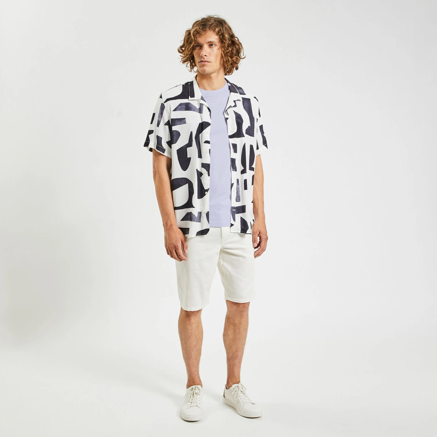 Tee Shirt Poche Et Broderie Poitrine 4 Tee Shirt Poche Et Broderie Poitrine – Image 4