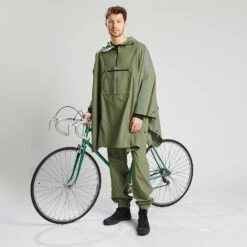 Cape De Pluie à Capuche